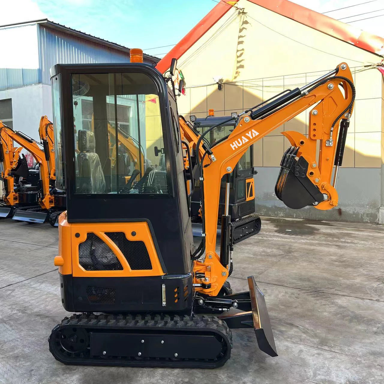 CE ISO HUAYA High Quality Small Digger 1000kg 1500kg 2000kg 2500kg Mini Excavator Dagger with Cab