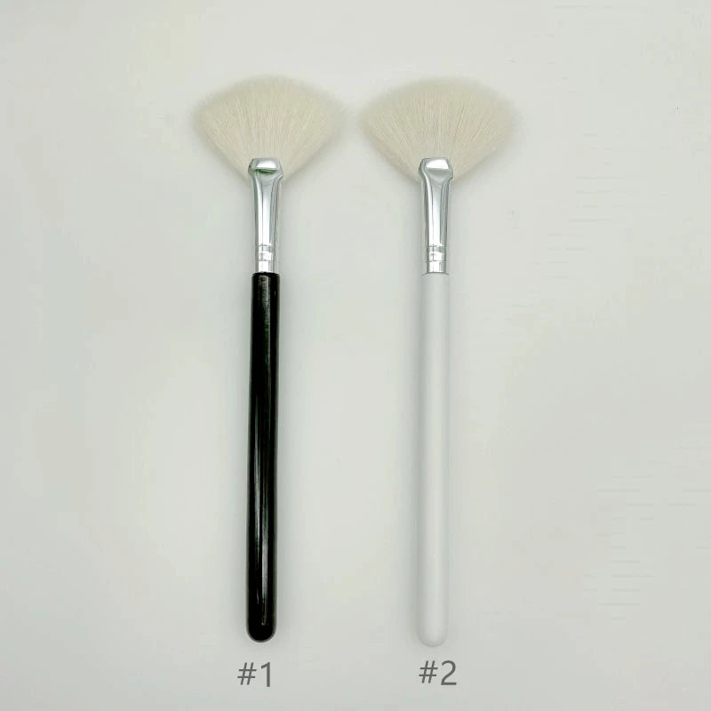 Single Fan-shaped Highlight Brush Blush Brush Soft Natural Goat Hair Long Wood Handle Fan Makeup Brushes Cosmetic Tool