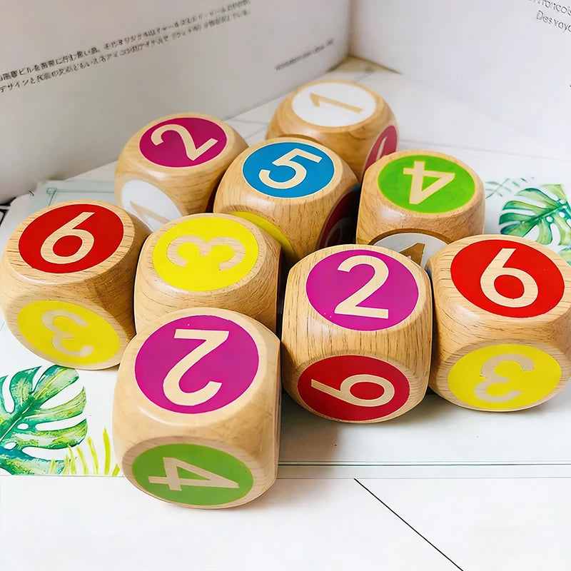 Customizable Wooden Dice for Role Playing Games Funny Gifts 8mm 10mm 12mm 15mm 20mm 25mm 30mm Sizes Square Corporate Giveaways