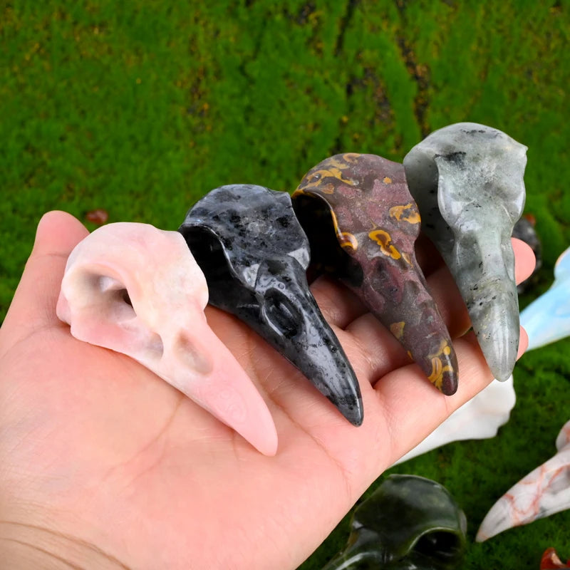 Wholesale Hand Carved Fengshui Crystal Skulls Healing Stone Raven Carvings Other Crystal Crafts