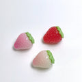 New Novelty 100Pcs 16*20MM Colorful Resin Strawberry Model Summer Fruit Food Miniature Doll House Toys for Kitchen Party Decor
