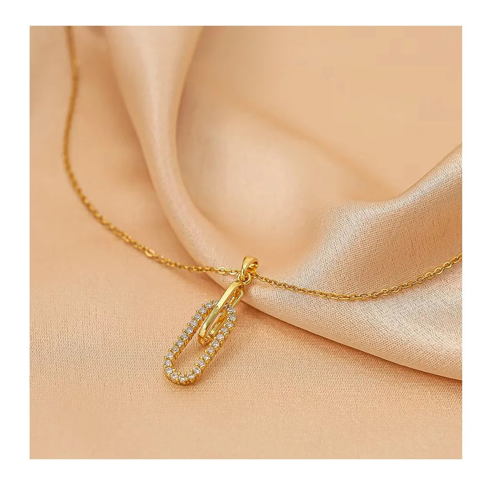 Fashion Jewelry Geometric Paper Clip Pendant Necklace Inlaid Zirconia Titanium Steel Necklace  for Women