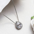 Huitan Fashion Jewelry Water Drop Design Crystal Cubic Zirconia Necklaces for Elegant Women Wedding Silver Plated CZ Necklaces