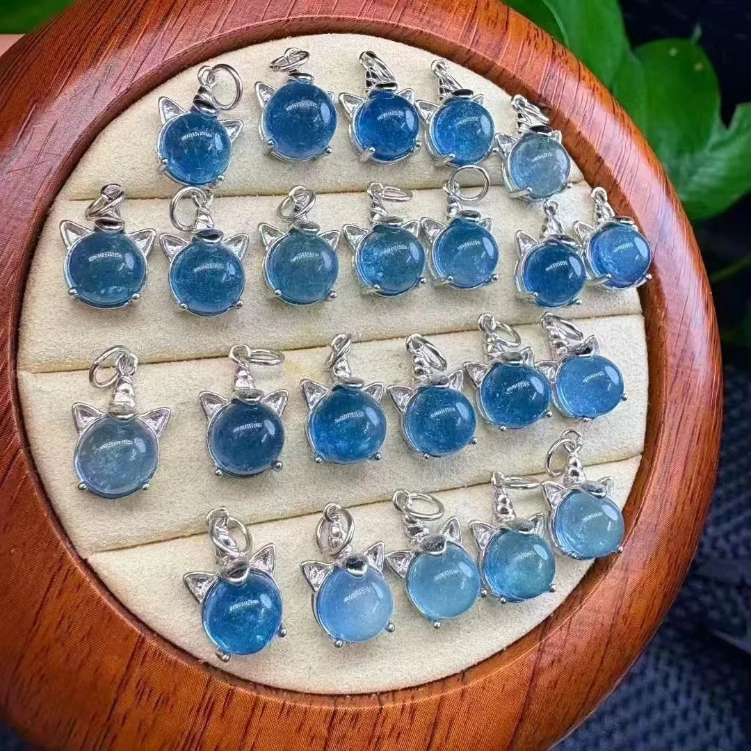Spiritual Crystal Chakra Healing Stone Natural Aquamarine 925 Sterling Silver cat Head Charm Pendant for Anti Stress and Anxiety