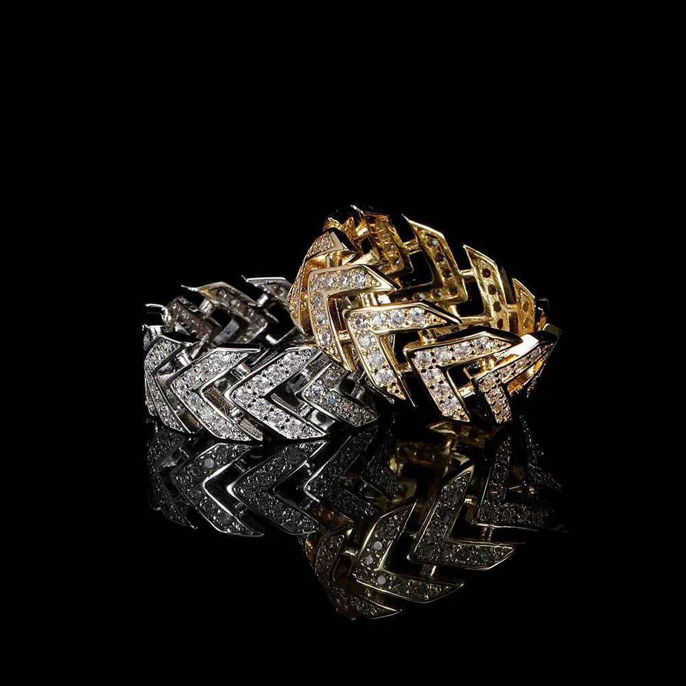 Iced Out Hip Hop Accessories Jewelry Rings Gold Plated Retro Arrow Copper Inlaid Zircon Rings