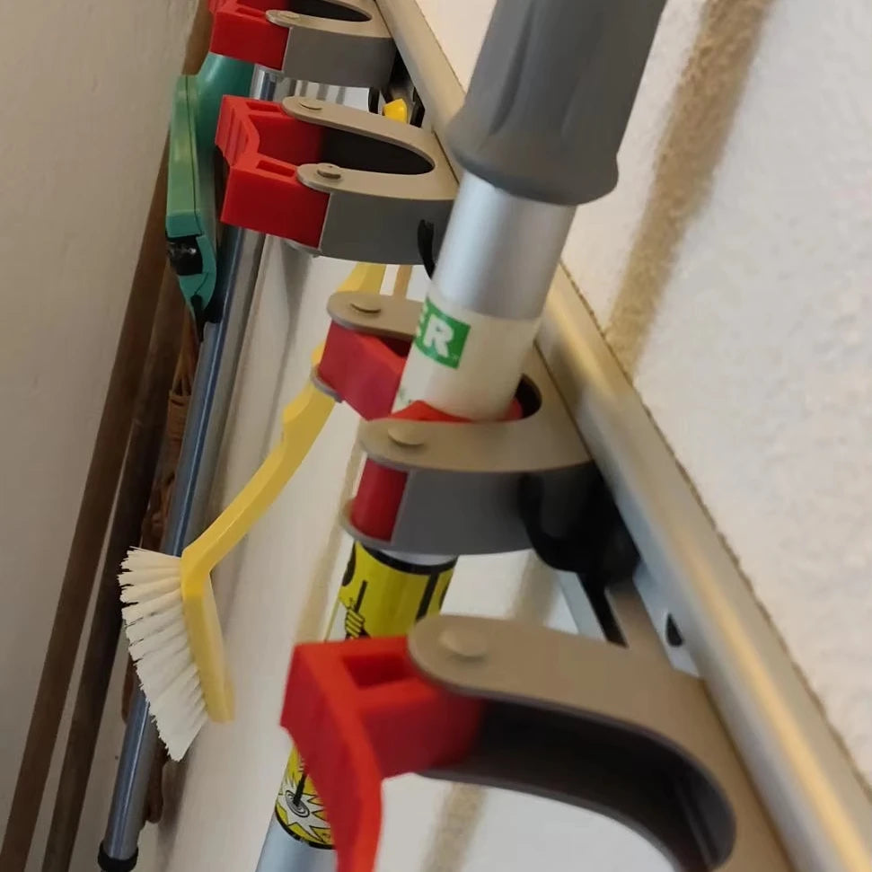 Wall Mounted Type Hot Sale 4 Holders 5 Hooks Storage Mop Holder MegaBDM