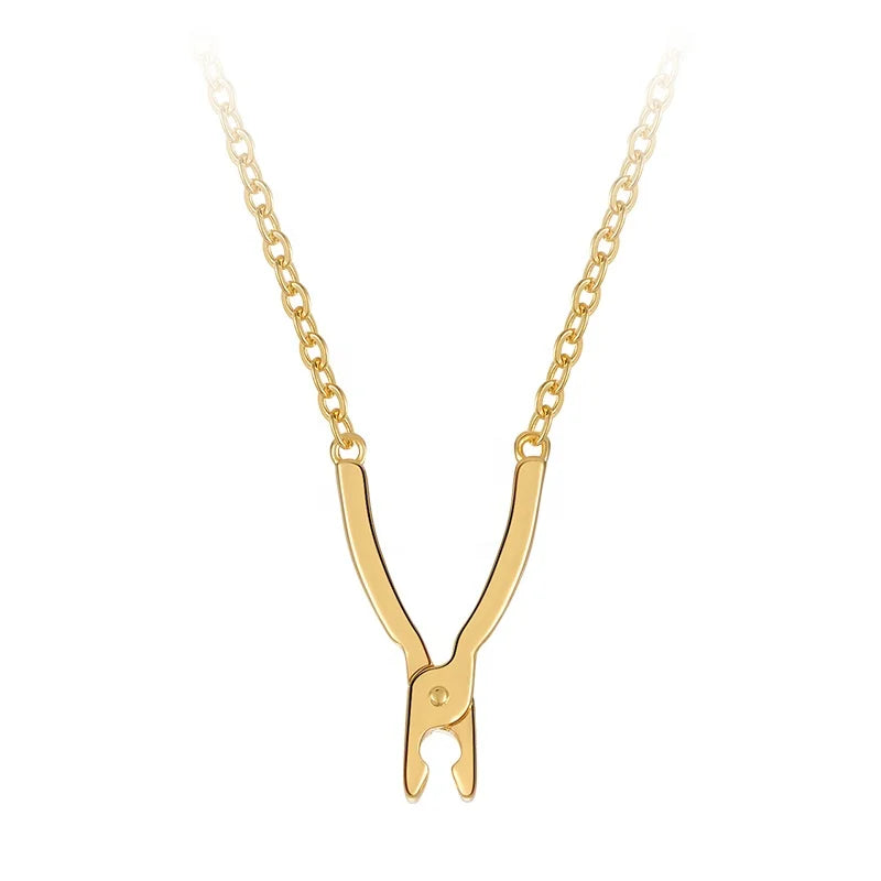 Original Design 18K Gold Plated Brass Jewelry Hiphop Party Pliers Pendant Chain Accessories Necklaces P223313
