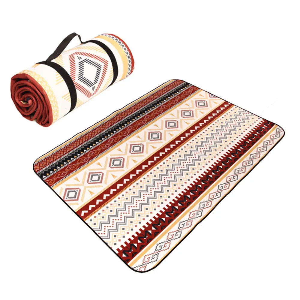 High Quality Lightweight Picnic Mat Moistureproof Waterproof Folding Sleeping Mat Outdoor Beach Picnic Pad Camping Blanket