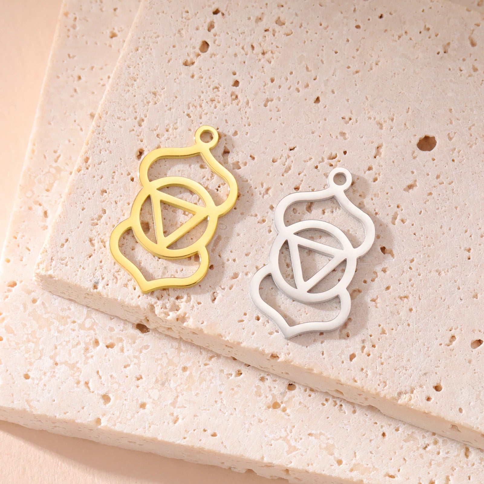 Stainless Steel Third Eye Chakra Charm Hollow Out Chakra Pendant Gold Plated Jewelry Accessories for Necklace Bracelet