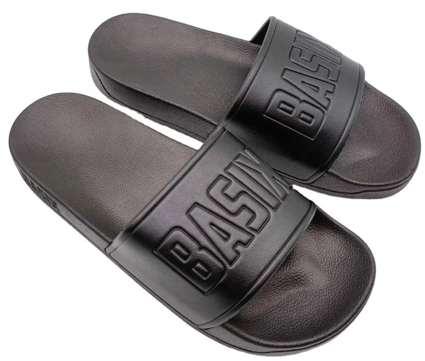Factory Embossed Black Custom Logo Unisex Anti-Slippery Fashion Winter Summer Outdoor Flip Flops PU PVC Slippers