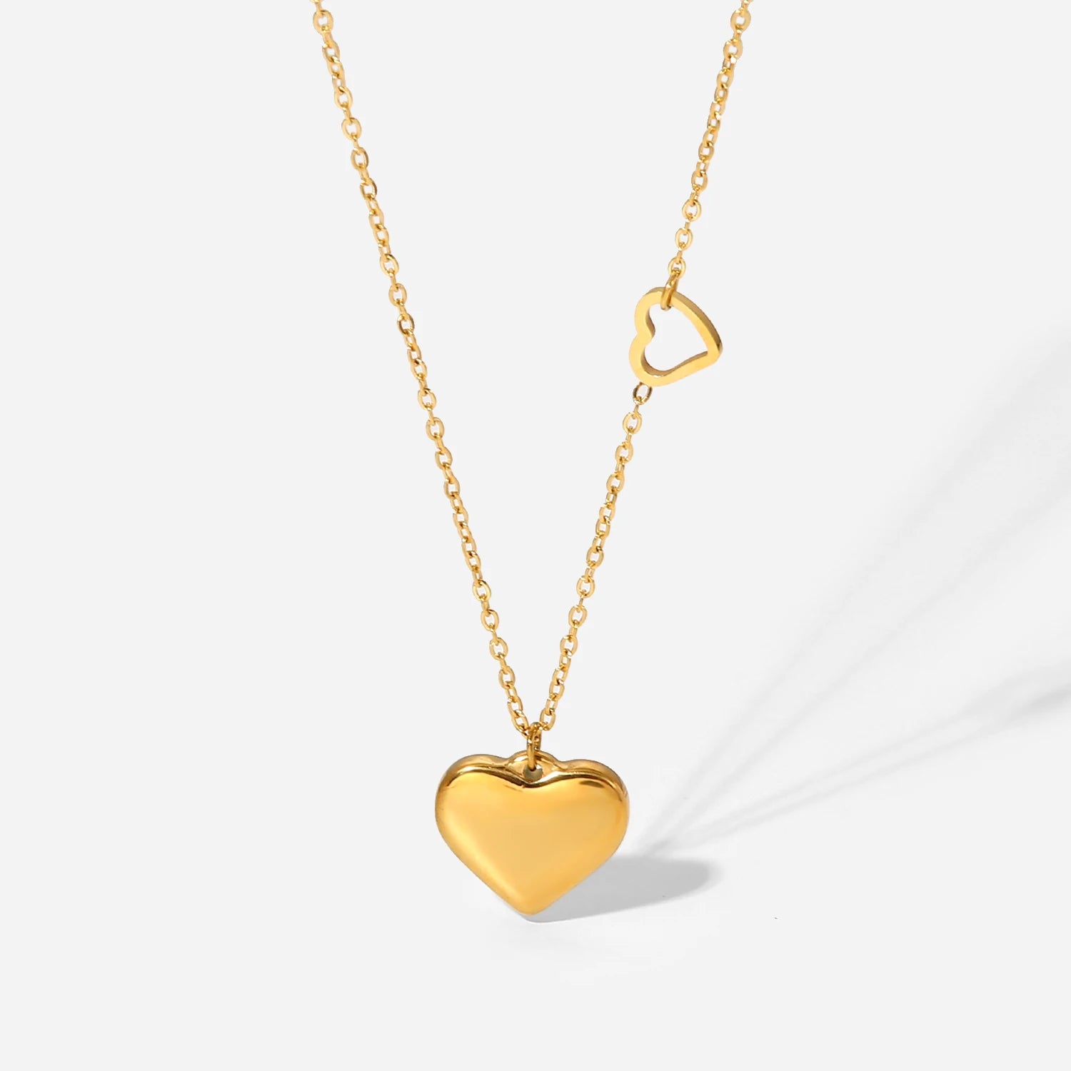 Cute 18K Gold Plated Stainless Steel Double Heart Pendant Necklace Women's Love Pendant Waterproof Necklace