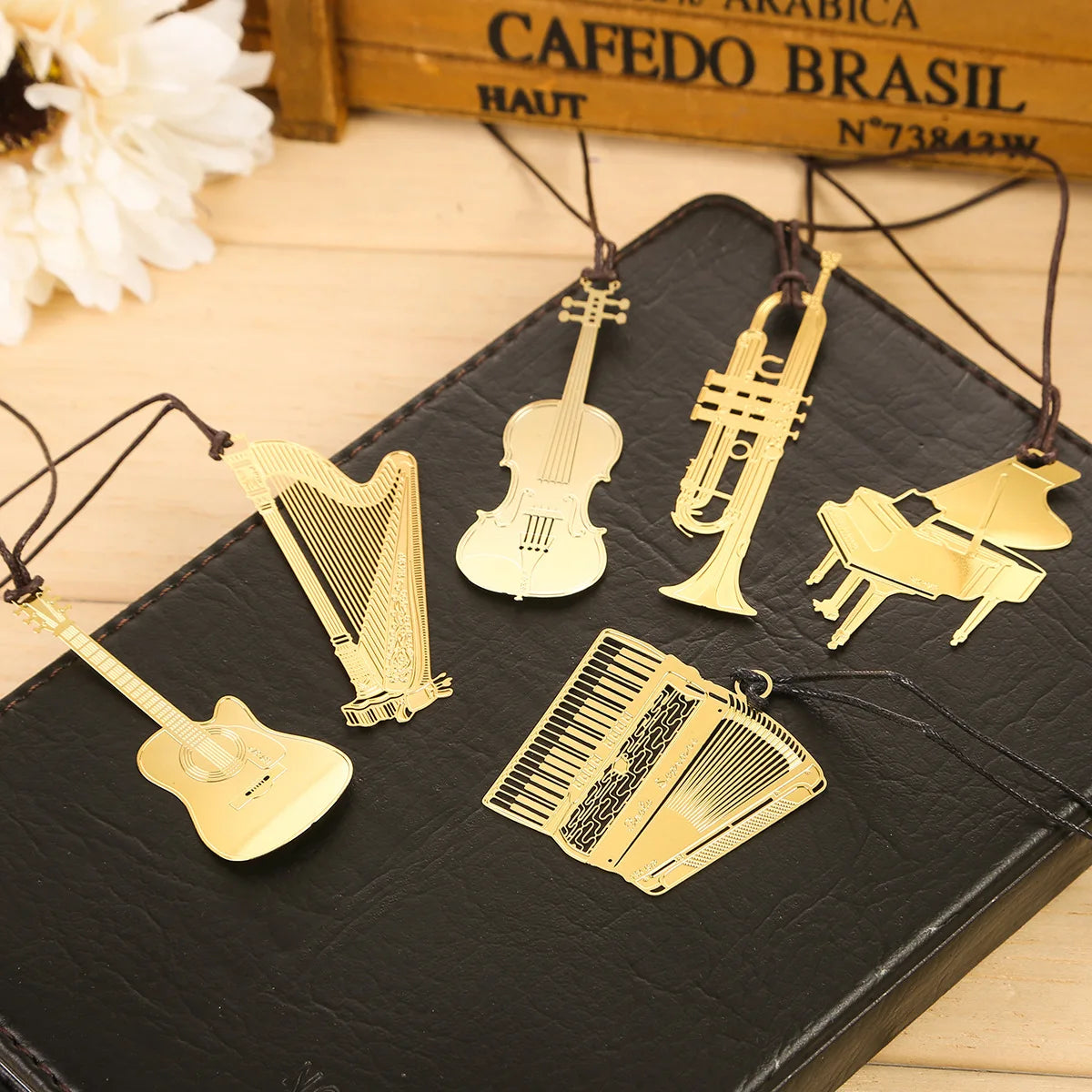 Cute Gold Metal Fashion Music Musical Instrument Piano Guitar Accordion Harp Bookmark for Book Creative Gift Korean Stationery