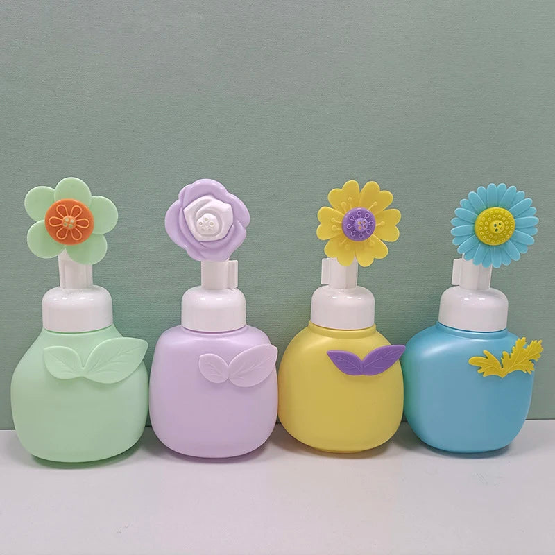 300ml New Design Beauty Flower Shape Facial Cleanser Foaming Bottle Custom Color logo Cosmetic Foam Packaging