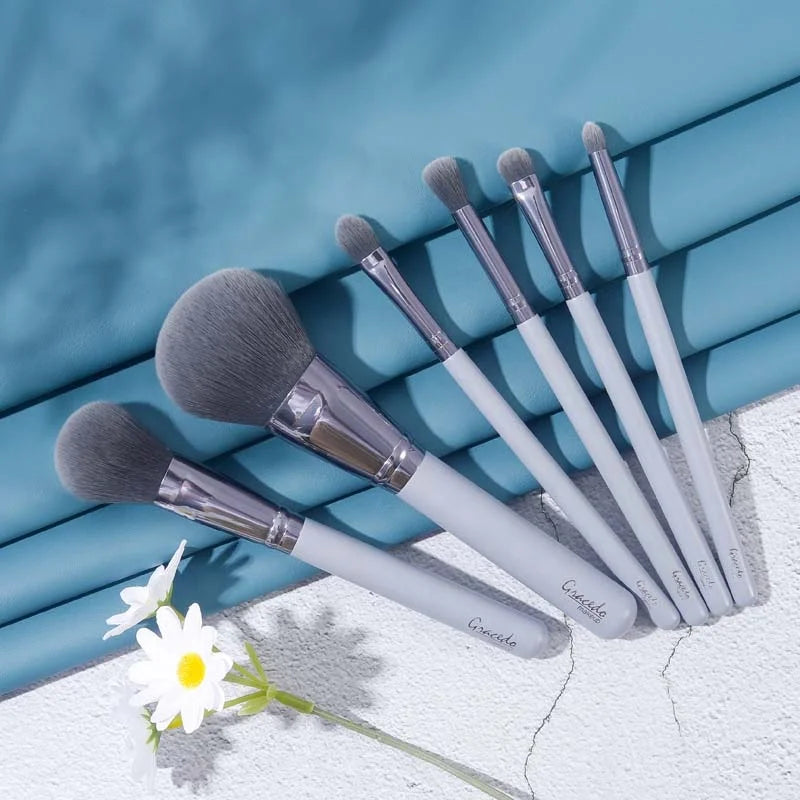 Gracedo New Arrival Super Soft Bamboo Charcoal Fiber Synthetic Hair Professional Face Makeup Brush Set for Concealer Use