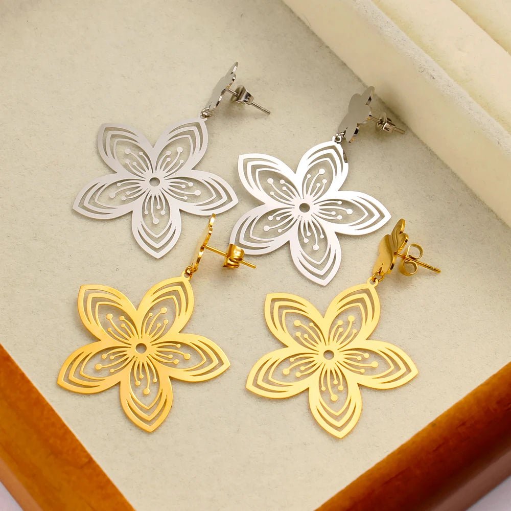 Ins 18K Gold PVD Plated Stainless Steel Filigree Flower  Earring for Women Waterproof  Hypoallergenic Jewelry Gift