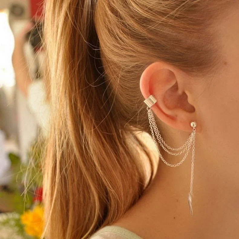 Fashion Creative Metal Leaf Tassel Earrings Simple Alloy Ladies Stud Earrings for Party Jewelry