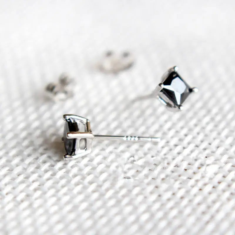 New Fashion Sterling Silver 925 Fine Jewelry Black Square Zircon Stud Earrings for Women