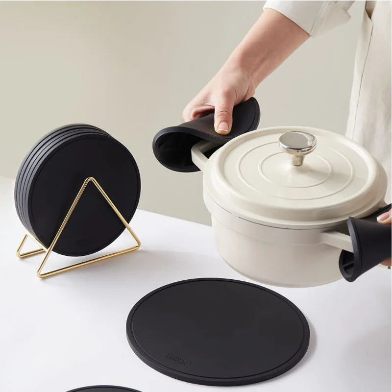 Hot Sale Korean Style Heat Insulating Silicone Trivet Mat 16/22cm Round Eco-Friendly Kitchen Dining Table Pad