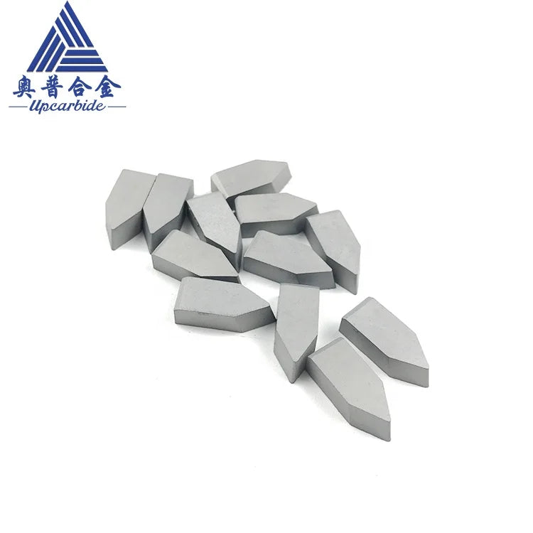 Zhuzhou Factory OEM Customizable YG6 C120 Tungsten Carbide C Type Brazed Insert in Stock