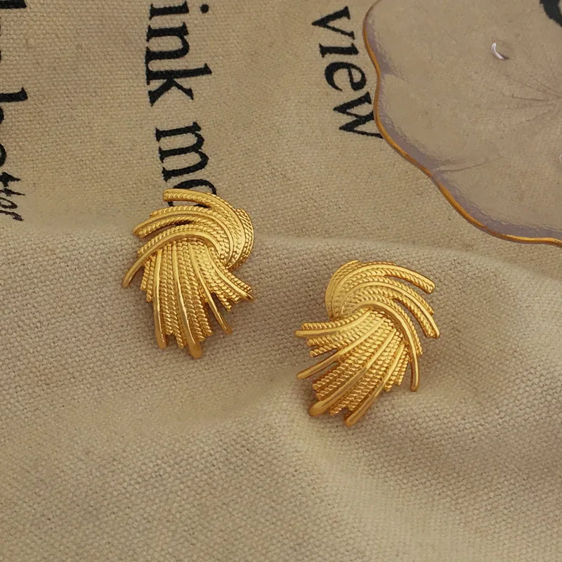 Irregular 18K Gold Jewelry Geometry Stud Earrings for Women