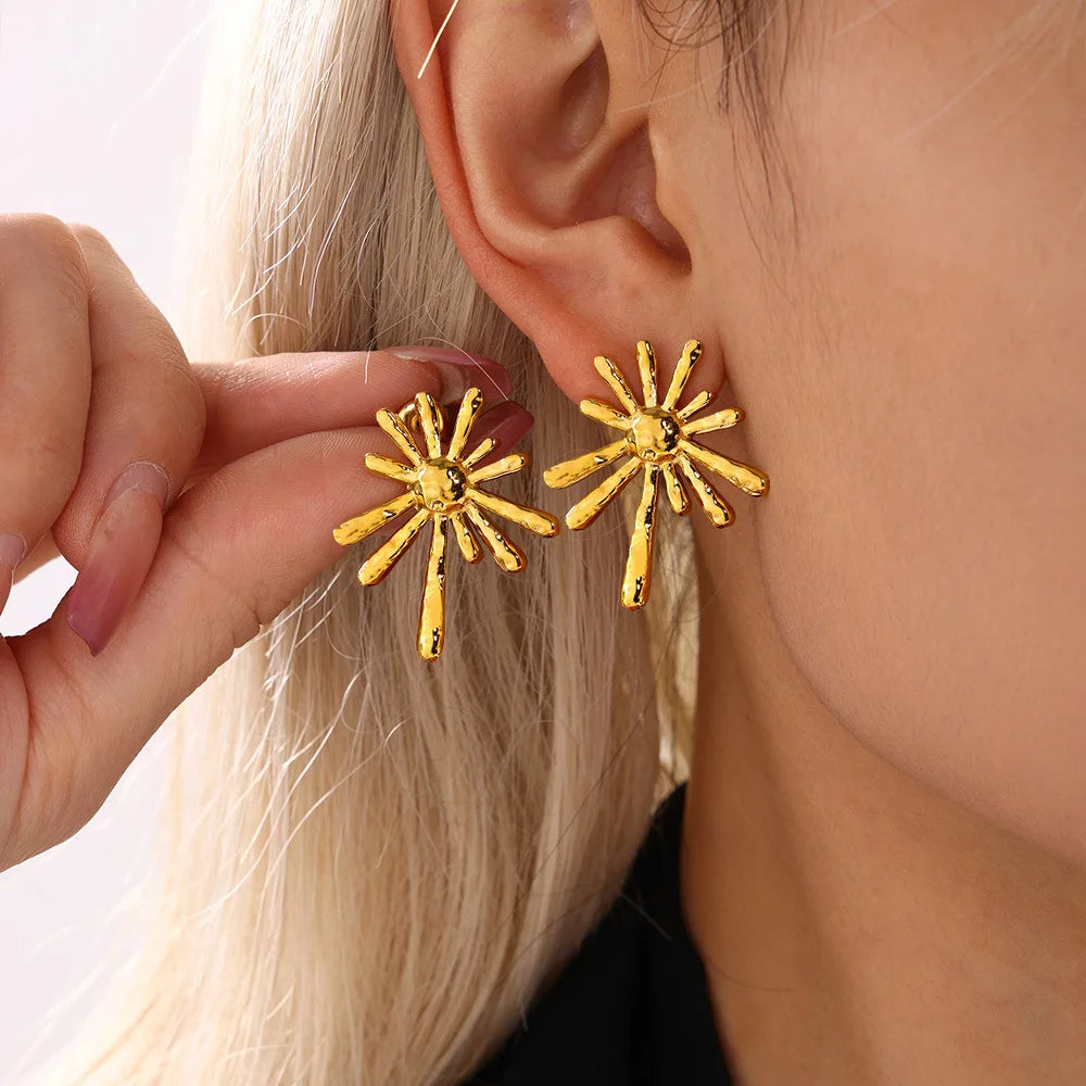 2024 Fashion Stainless Steel Irregular Fans Shaped Earrings Waterproof 18k Gold Plated PVD Women Jewelry