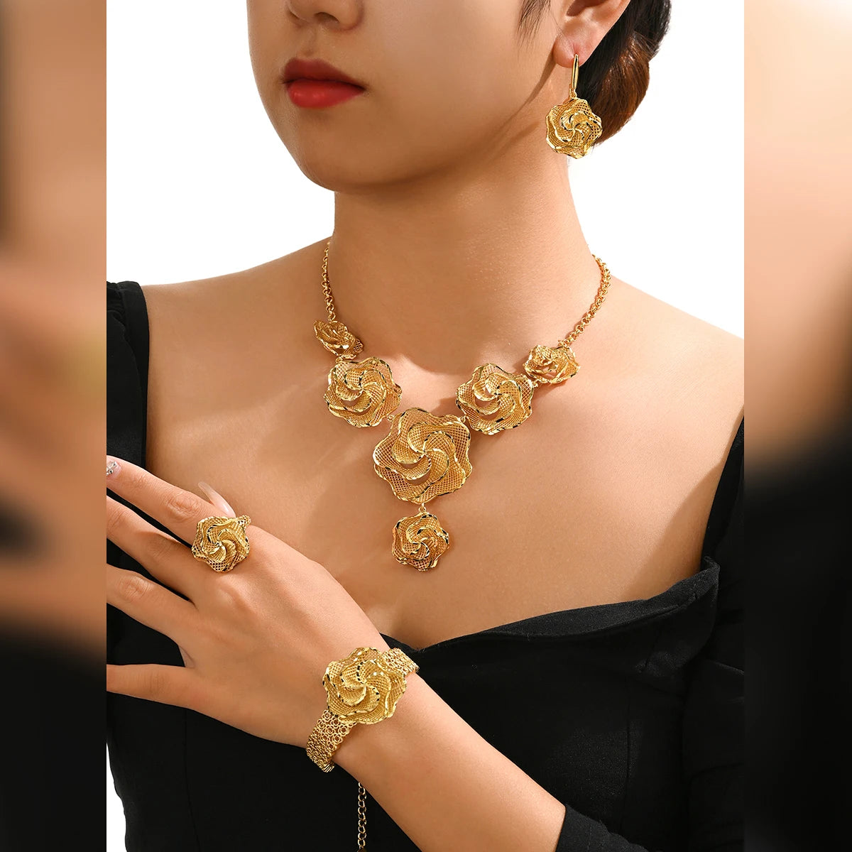 MEIZI Women's Daily Wear 18K Gold-Plated Flower Jewelry Set Necklace Earrings Bracelet Ring Wedding Party Copper Wholesale