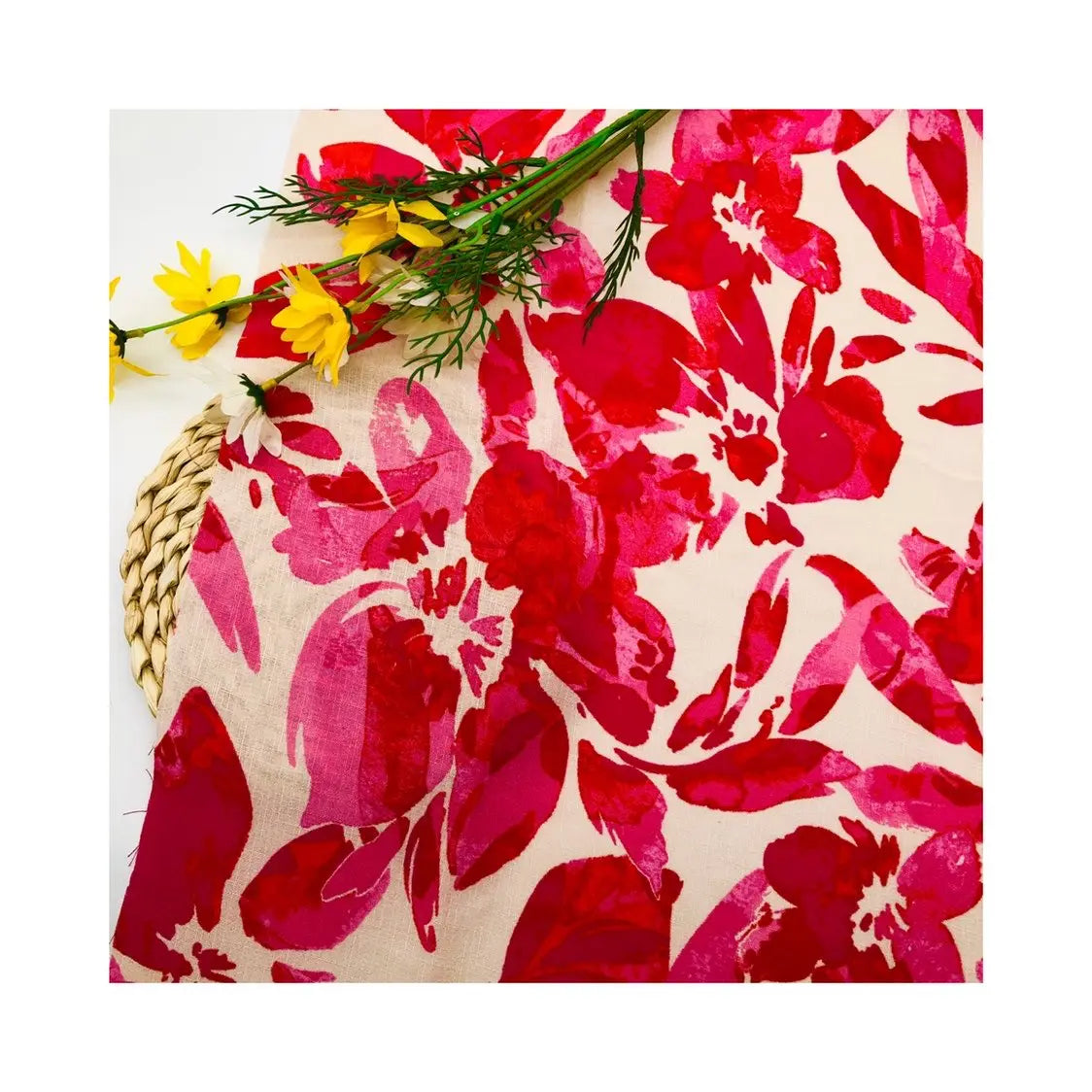 New Fashion Print Floral Pattern 100% Polyester Linen-Like Style 130GSM Woven Fabric for Girl's Dress