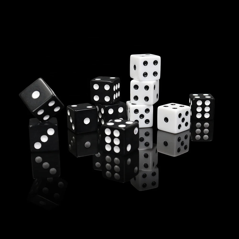 Wholesale Acrylic Dice D6 Six Sided square Straight Corner 16mm Black and White Any Other Pantone Colors Can Custom for Games