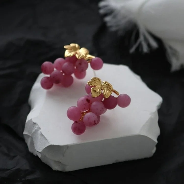 2016 New Vintage Chic Brass 18K Gold Plated Resin Anniversary Unique Modern clear Purple Grape Shaped Stud Earrings Women Janice