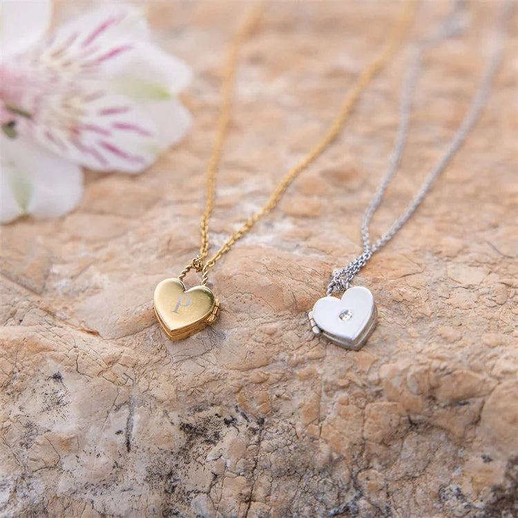 Wholesale Dainty Jewelry Necklace Women Zircon Photo Picture Locket Frame Heart Pendant Necklace