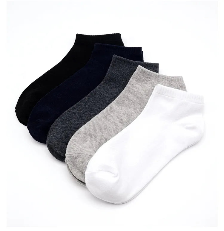 In Stock Customized Large Size 40-48 Men's Cotton Short Ankle Socks Simple Sporty Style in Solid Color for Autumn