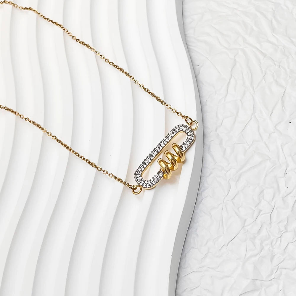 Wholesale  Irregular Stainless Steel Pendant Elegant Charm Pendant Necklace No Fade Gold Necklace
