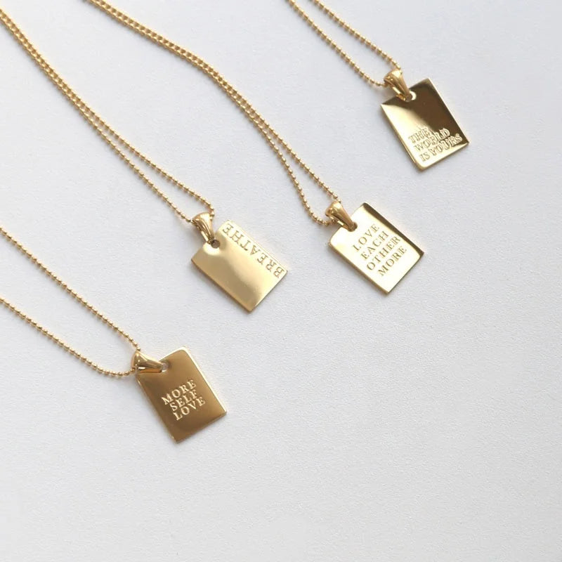 2023 Golden Square Letter Pendant Necklace 18k Gold Plating Chains Stainless Steel Necklace