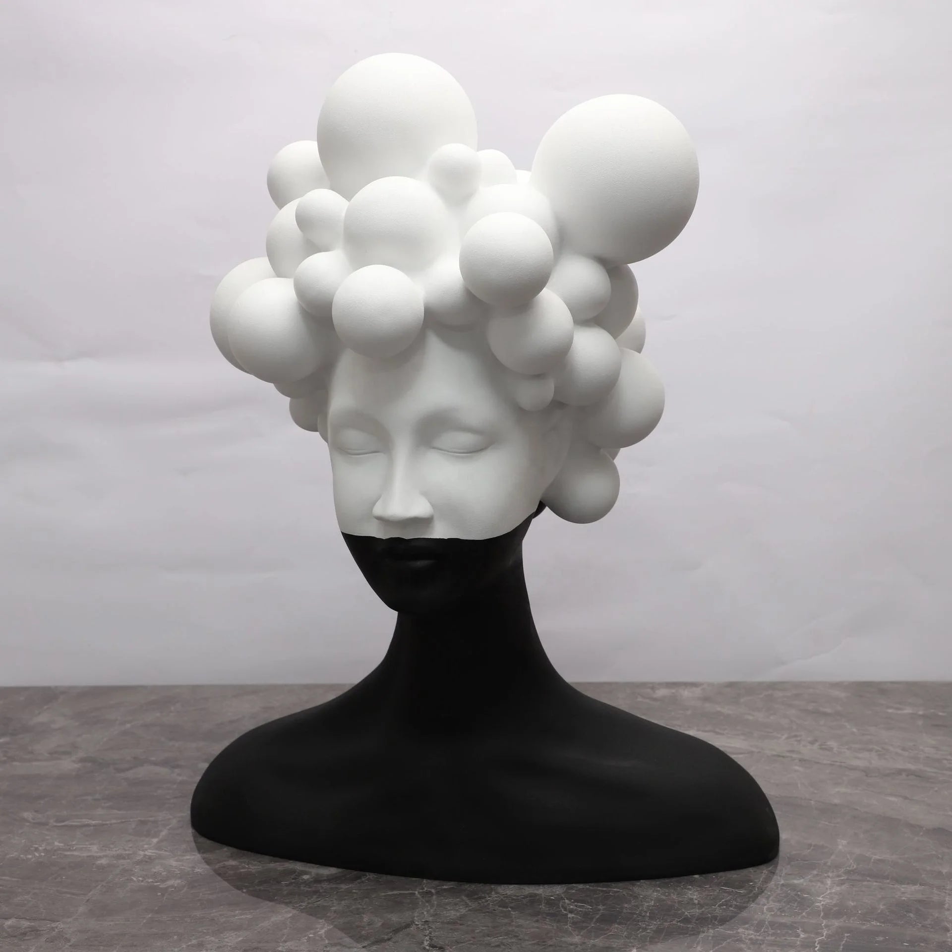 Hot Sale Black and White Girl Resin Crafts Soft Resin Bubble Head Sculpture Home Decor Ornaments