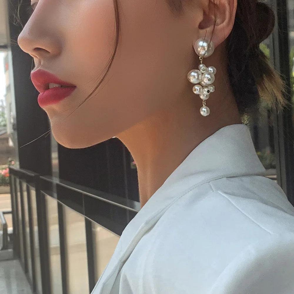 Korean Fashion Big Pearl Long Dangle Earrings Simple Irregular Pearl Cluster Beads Drop Earring for Elegant Ladies