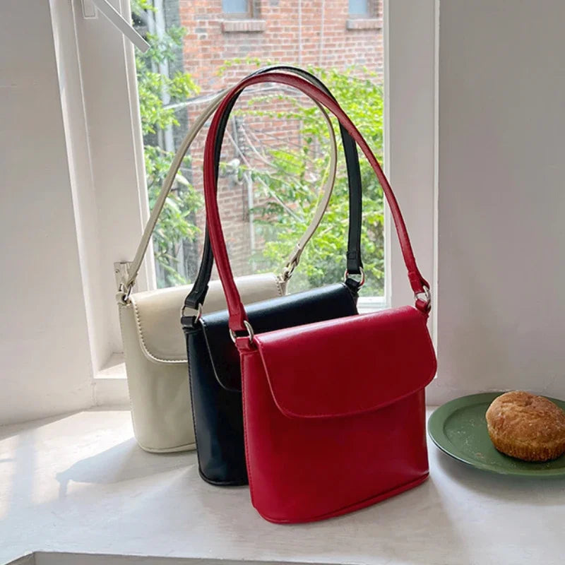 Fashion Design Women's Red Shoulder Crossbody Bag Retro Lady Small Bucket Bag Handbags Solid Color Female Simple Underarm Bags