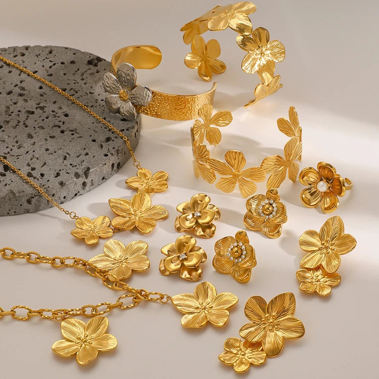MC267 Wholesale Stainless Steel 18K Gold Plated Flower Bangles Earrings Set Flower Pendant Necklaces Women Fashion Jewelry Sets