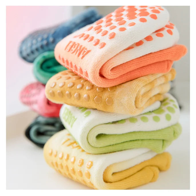 Wholesale Cotton Non-slip Yoga Socks for Women Anti-Skid Socks for Pilates Bikram Fitness Socks