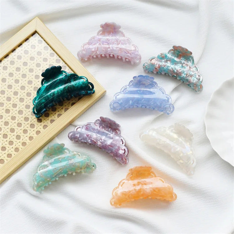 Triangle Acetate Lace Grab Clip for Women's Shark Clip