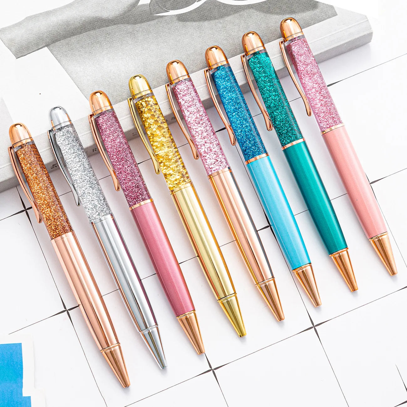 New Fashion Color Glitter Powder Floater Quicksand Liquid Ballpoint Pen for School Office Stationery Creative Affordable Gift