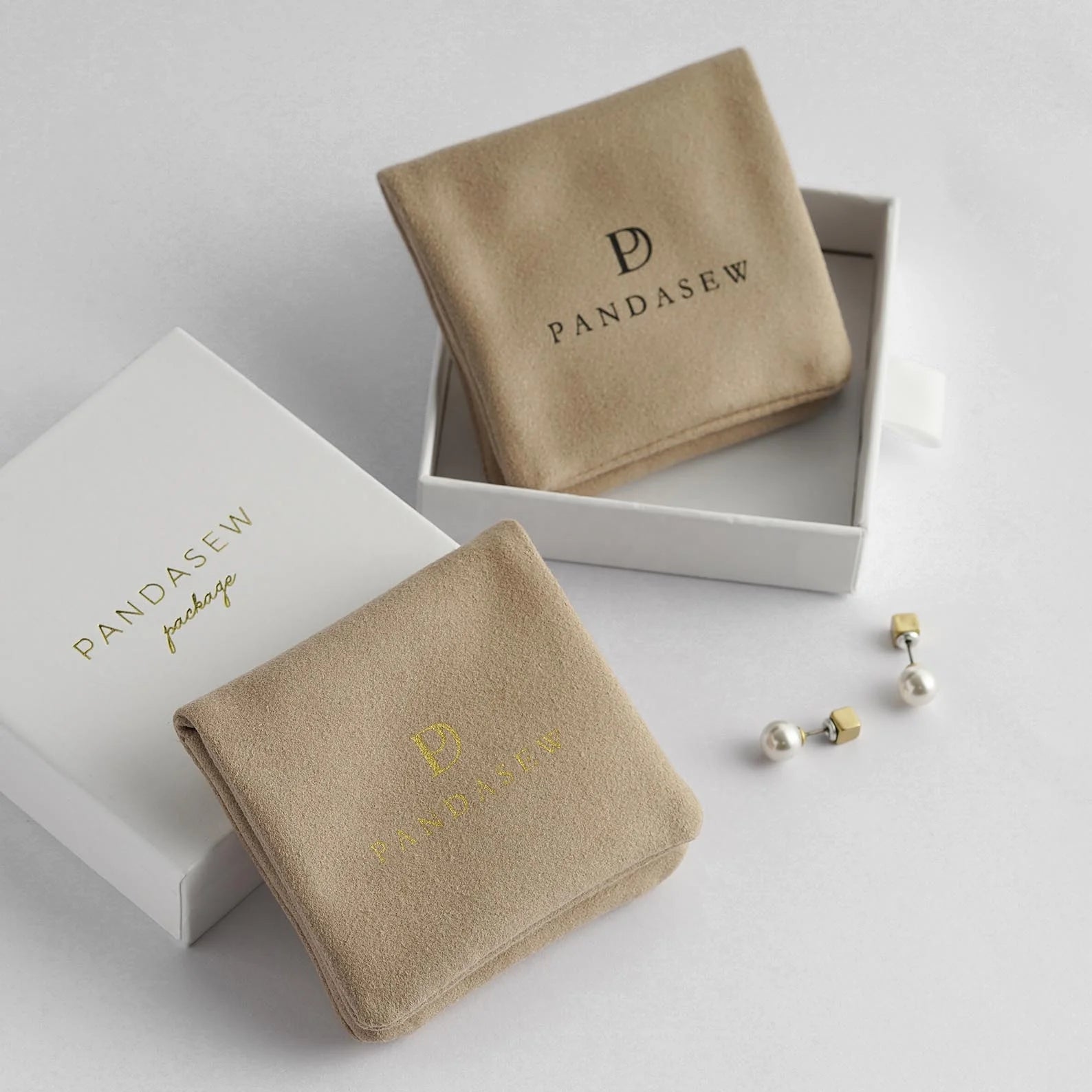 PandaSew Custom Logo Luxury Envelope Flap Velvet Gift Jewelry Pouch Package for EarringsRingsNecklace