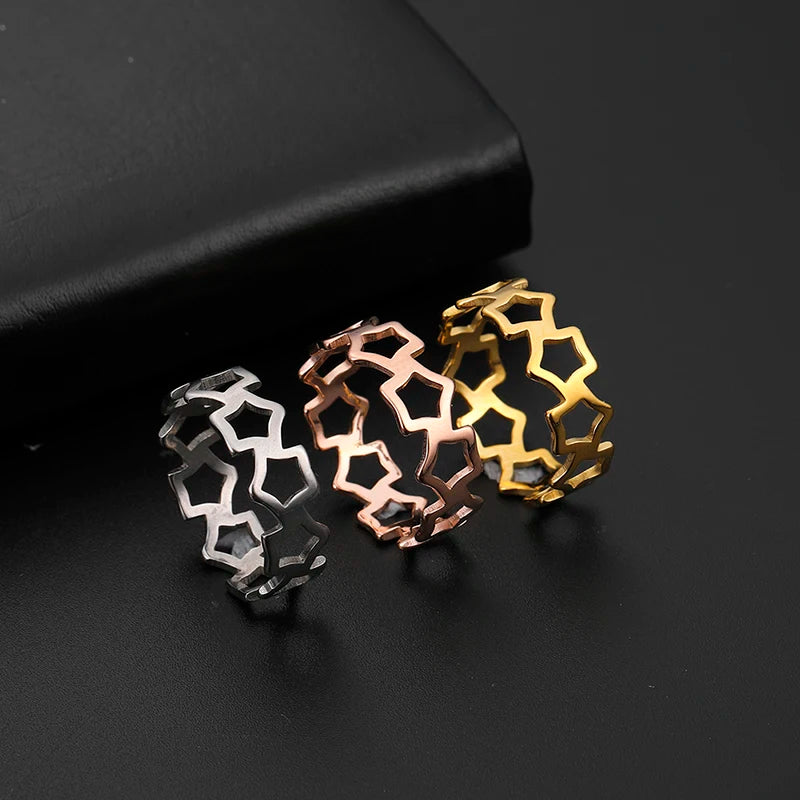 Simple Cutout Pentagon Ring Women Elegant Stainless Steel Geometrical Casual Rings Jewelry Love Anniversary Birthday Gift