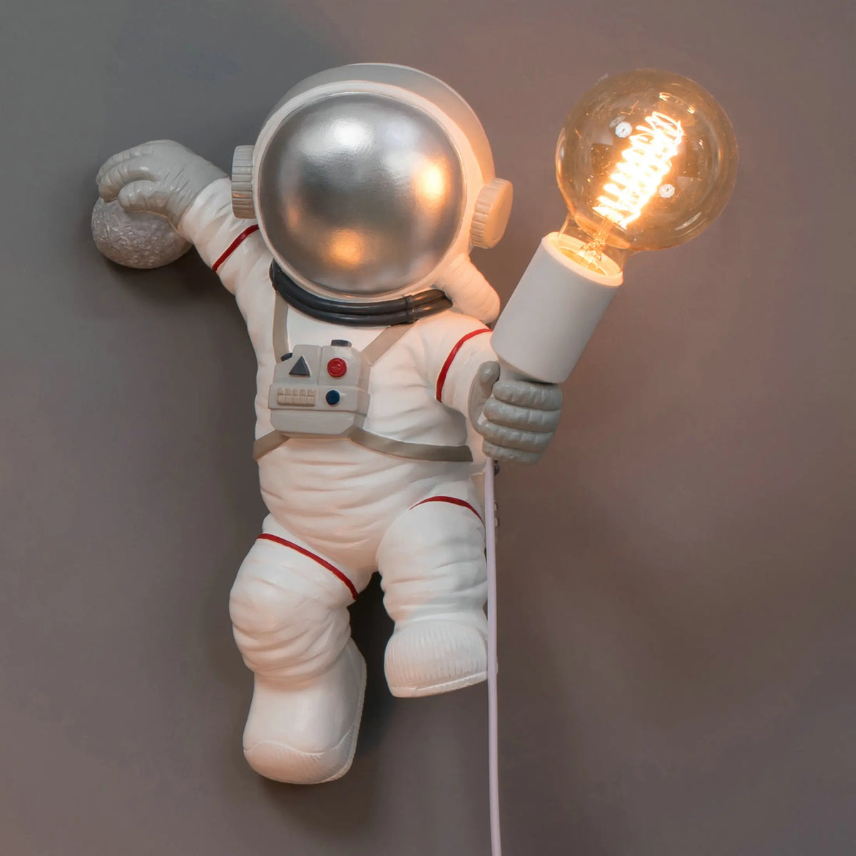 Indoor Hotel Wall Lights Lamp Resin Space Decorative Light Modern Astronaut Wall Lamps for Kids Room MegaBDM