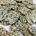 Diy High-Quality Factory Wholesale Guitar Plectrum Crystal Dalmation Jasper Gemstone Guitar Pick Custom