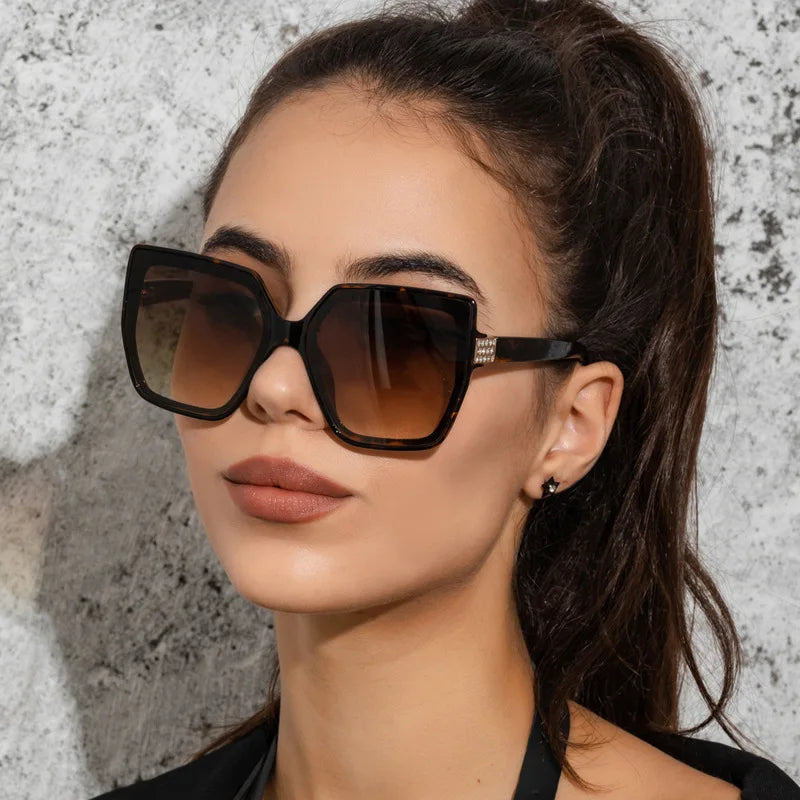STORY S21239 Ladies Fashion Large Frame Cateye Sun Glasses Women Trend Diamond Sunglasses