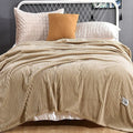 Soft Super Warm Knitted Flannel Coral Fleece Blanket with High Quality Eco-Friendly Four Seasons Home Use