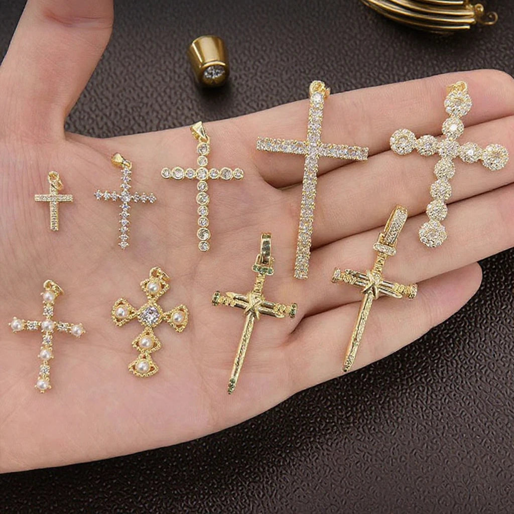 CZ8904 New Dainty 18k Gold Cz Micro Pave Diamond Pearl Cross Charmcubic Zirconia Nail Cross Charm Christian Religion Pendant