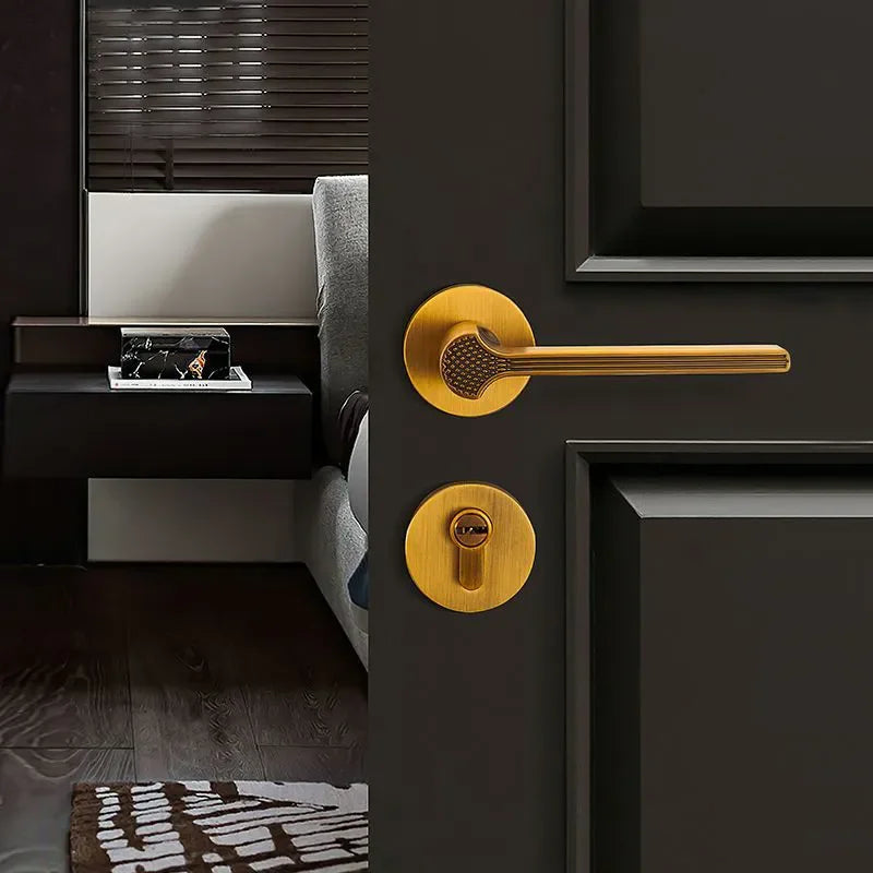 Factory Supplier European Style Gold Brass Interior Wooden Doors Lock Luxury Door Handle