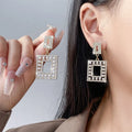 Women's Stylish Silver Needle Stud Earrings New Trendy Flashy Pearl Square Design Popular Fashion Gift for Wholesale