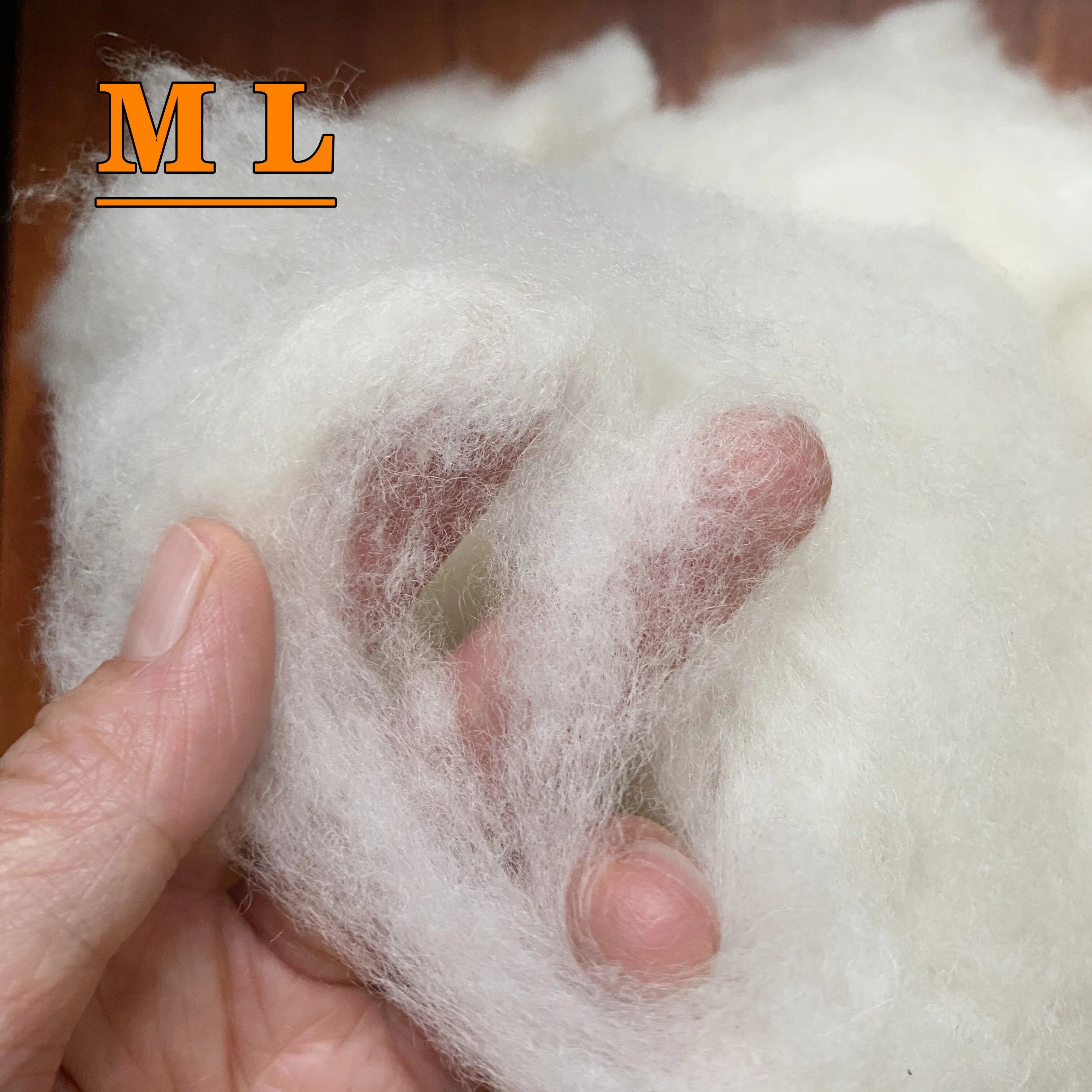 2026 Free Sample 100% Washed Clean Sheep Cashmere Fiber 21mic Natural White Color
